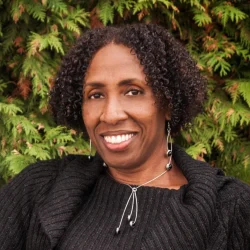 Velcia-Scott_web-1463x2048